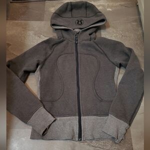 Vintage Lululemon Scuba zip hoodie. 2 shades of grey. Size 4.